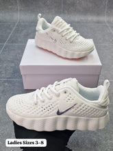 Load image into Gallery viewer, Shoes