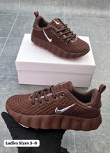 Load image into Gallery viewer, Shoes