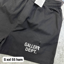 Load image into Gallery viewer, Short