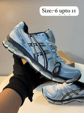 Load image into Gallery viewer, Shoes