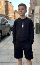 Load image into Gallery viewer, Jumper boy
