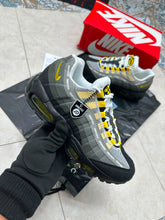 Load image into Gallery viewer, Shoes