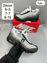 Load image into Gallery viewer, Shoes