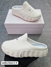 Load image into Gallery viewer, Shoes