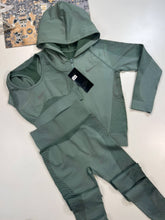 Load image into Gallery viewer, Tracksuit women