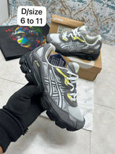Load image into Gallery viewer, Shoes