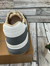 Load image into Gallery viewer, Shoes