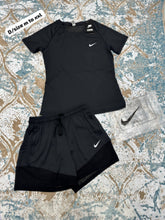 Load image into Gallery viewer, Tshirt women