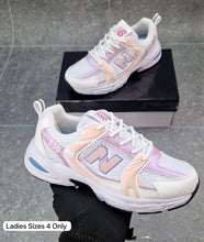 Load image into Gallery viewer, Shoes