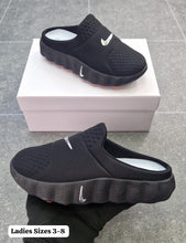 Load image into Gallery viewer, Slipper