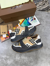 Load image into Gallery viewer, Shoes men