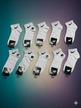 Load image into Gallery viewer, Socks