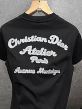 Load image into Gallery viewer, T-shirt