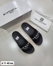Load image into Gallery viewer, Slipper