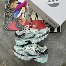 Load image into Gallery viewer, Shoes