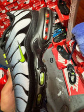 Load image into Gallery viewer, Shoes
