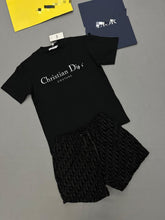 Load image into Gallery viewer, T-shirt