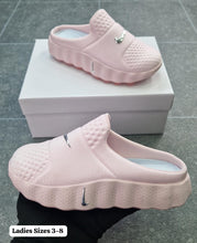 Load image into Gallery viewer, Slipper