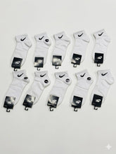 Load image into Gallery viewer, Socks