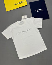Load image into Gallery viewer, T-shirt