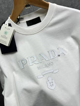 Load image into Gallery viewer, Tshirt
