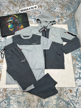 Load image into Gallery viewer, Tshirt