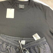 Load image into Gallery viewer, Tshirt