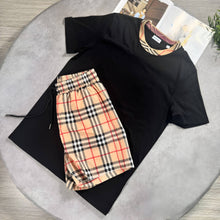 Load image into Gallery viewer, T-shirt