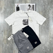 Load image into Gallery viewer, T-shirt