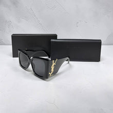 Load image into Gallery viewer, Sunglass