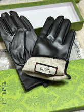 Load image into Gallery viewer, Glove