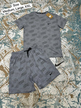 Load image into Gallery viewer, Tshirt