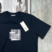 Load image into Gallery viewer, T-shirt