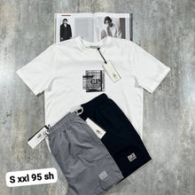 Load image into Gallery viewer, T-shirt
