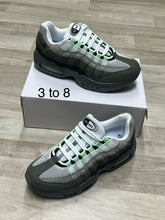 Load image into Gallery viewer, Shoes