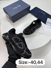 Load image into Gallery viewer, Shoes