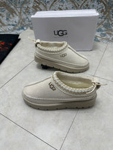 Load image into Gallery viewer, Slipper