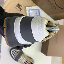 Load image into Gallery viewer, Shoes men