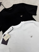 Load image into Gallery viewer, T-shirt