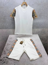 Load image into Gallery viewer, Tshirt