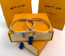 Load image into Gallery viewer, Bracelet