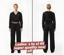 Load image into Gallery viewer, Tracksuit women