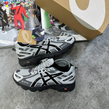 Load image into Gallery viewer, Shoes