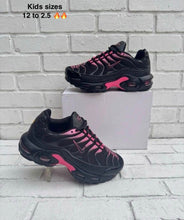 Load image into Gallery viewer, Shoes boy