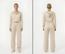 Load image into Gallery viewer, Tracksuit women