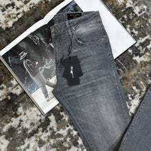 Load image into Gallery viewer, Jeans
