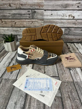 Load image into Gallery viewer, Shoes