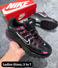 Load image into Gallery viewer, Shoes