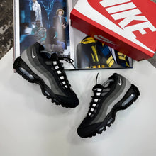 Load image into Gallery viewer, Shoes