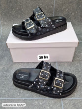Load image into Gallery viewer, Slipper